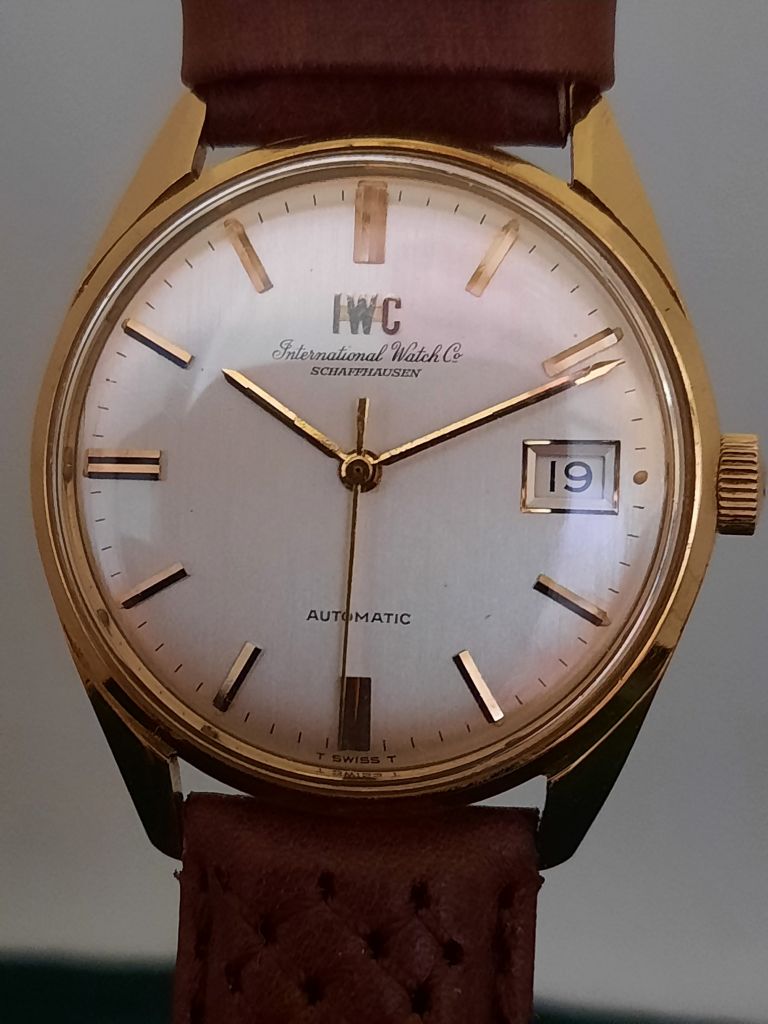 IWC-810-cal8541B- 1970-18ct