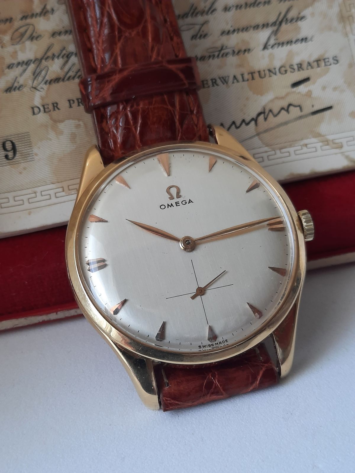 Omega-Jumbó-2620-cal265-1951-18k