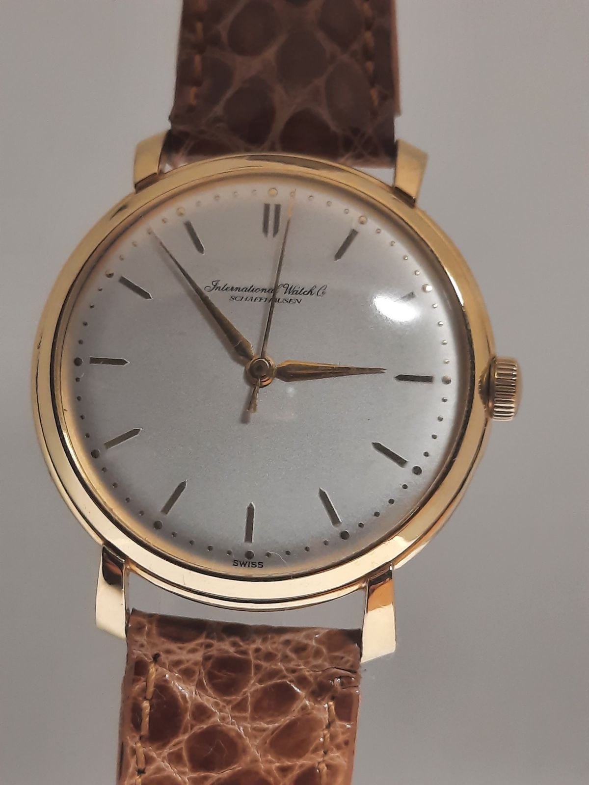 IWC-857-Shark fin-cal 89-1955-18k