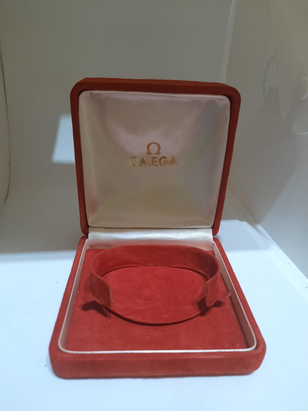Omega Seamaster vintage watch box