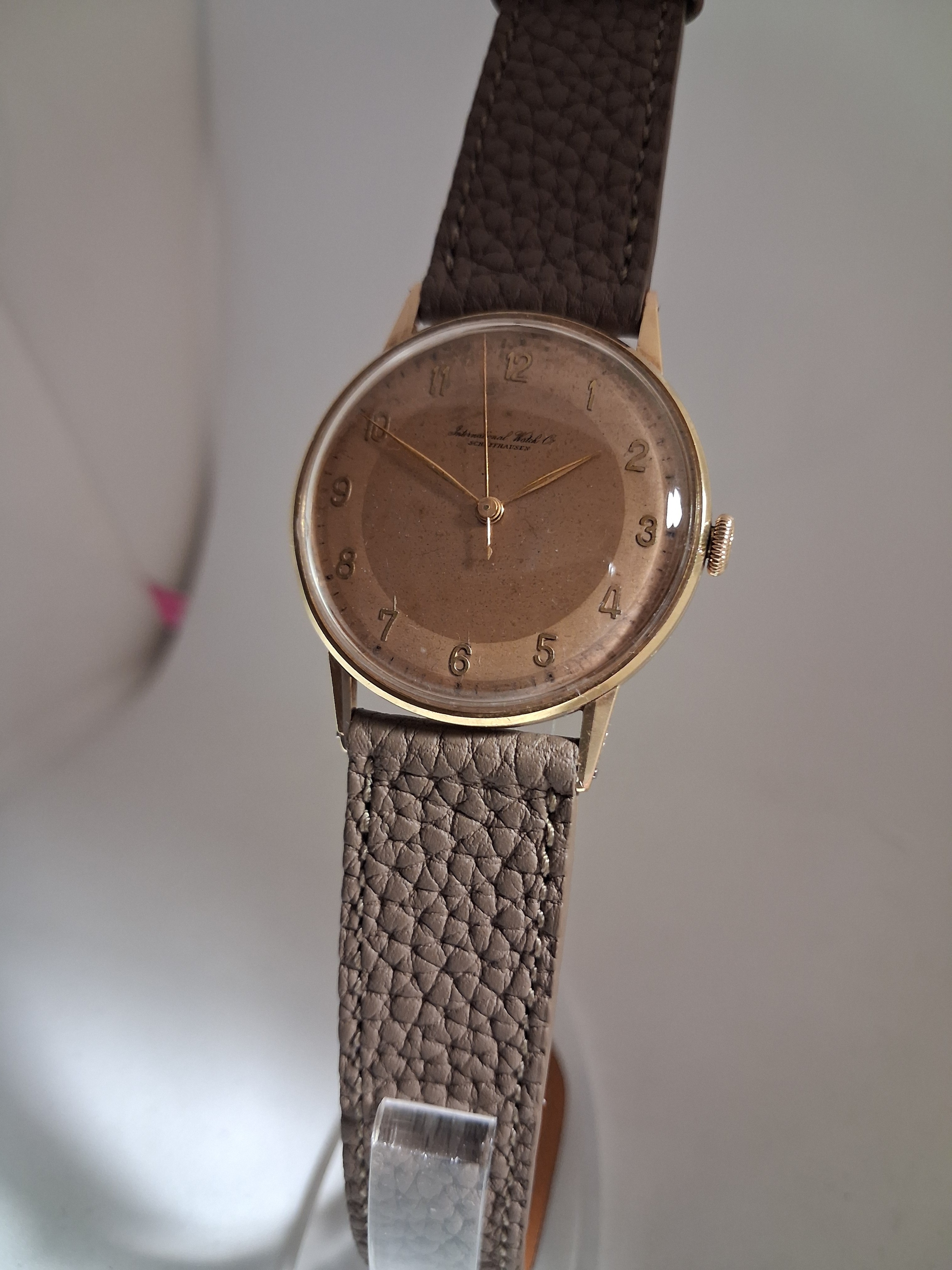 IWC-Salmon dial-cal C61-1941-14k gold