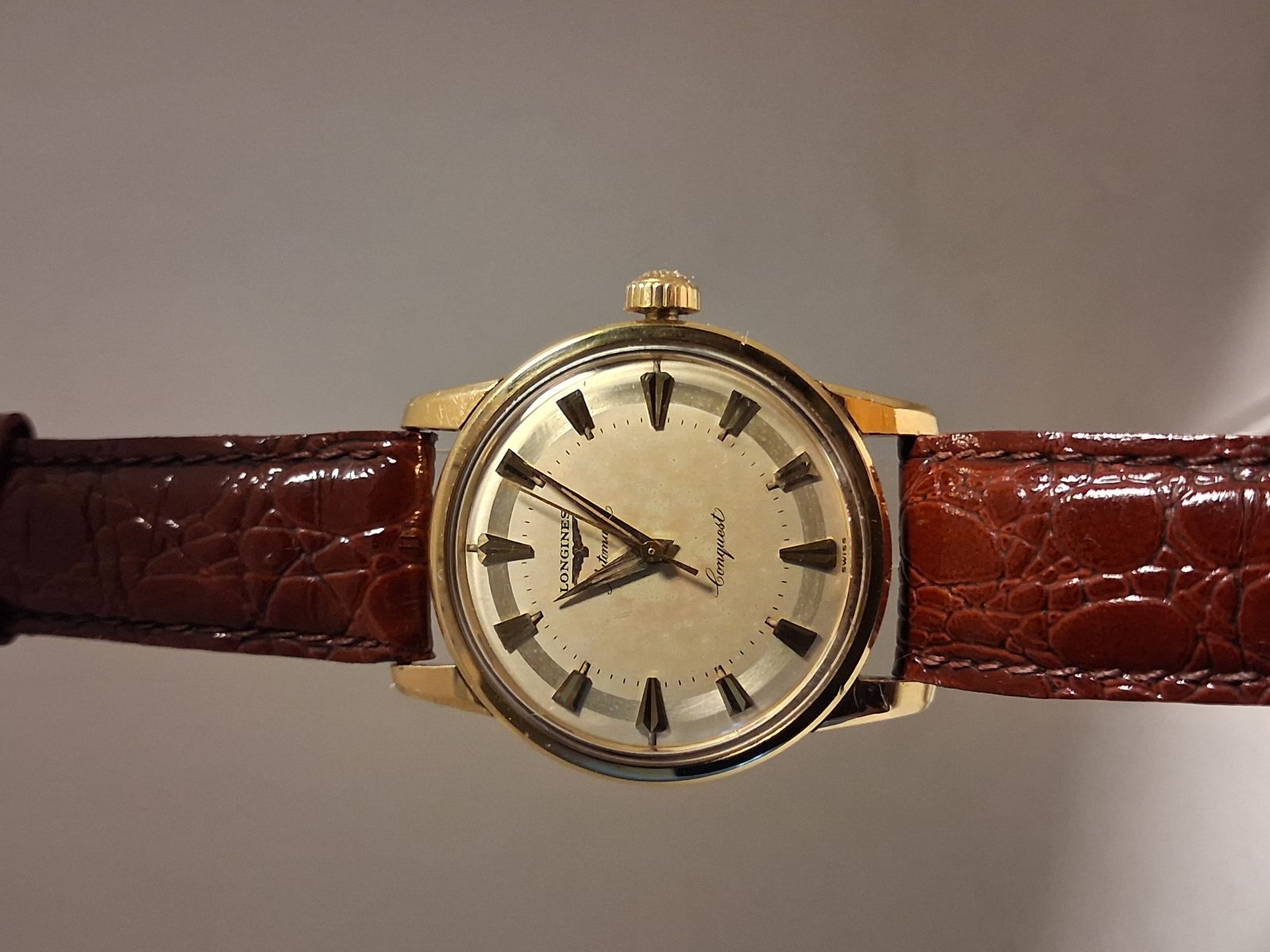 Longines-Conquest-9001-cal 19AS-1956-18k