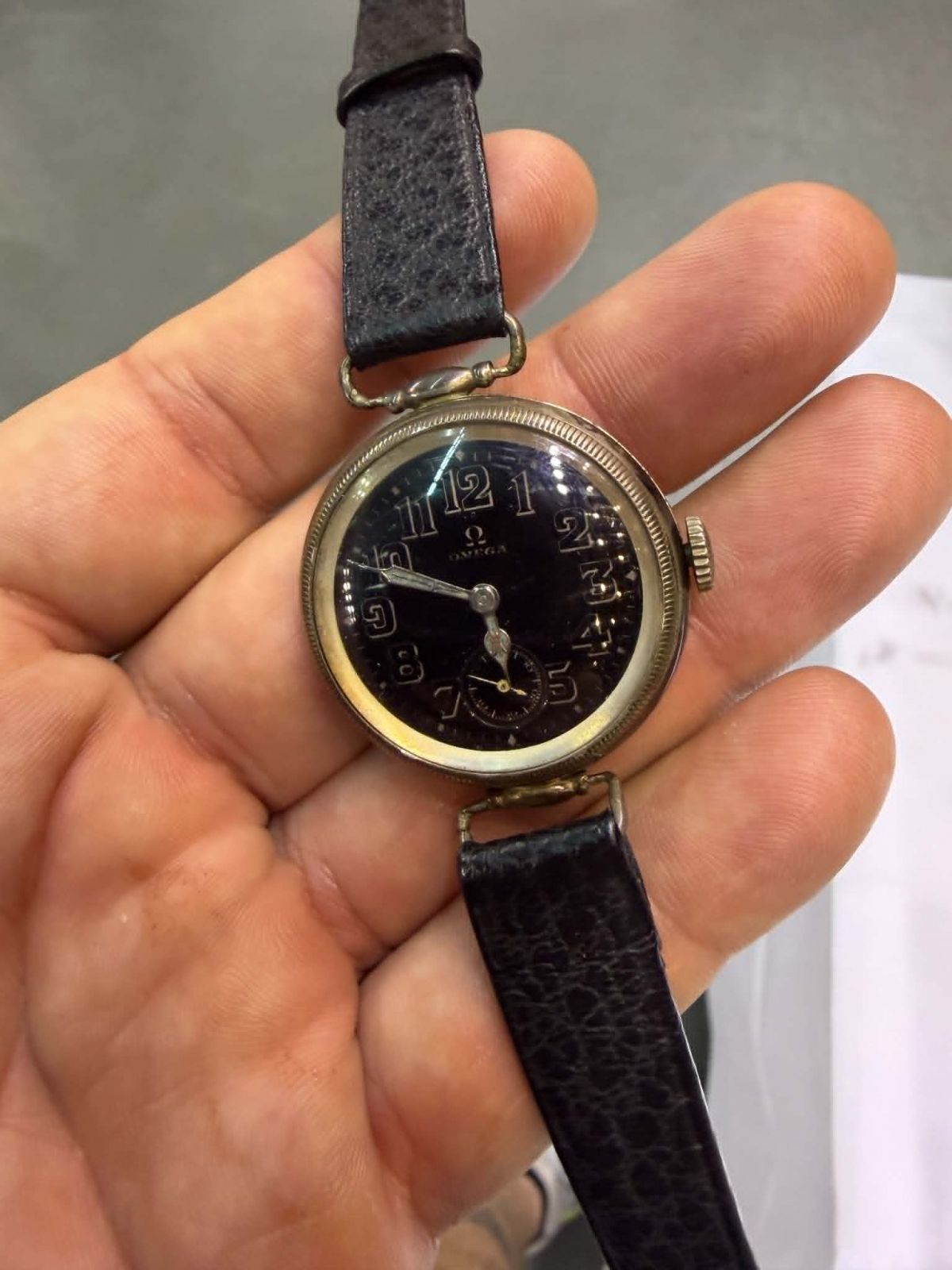 Omega-Empire-screw bezel-cal26.5SOB-1934-Trench watch-ssilver